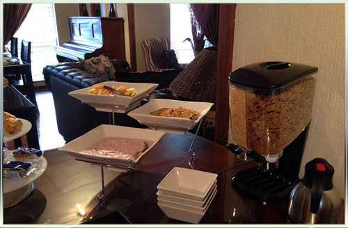 Breakfast @ 7A Jameson B&B, Bed & Breakfast / Guest house in Kimberley
